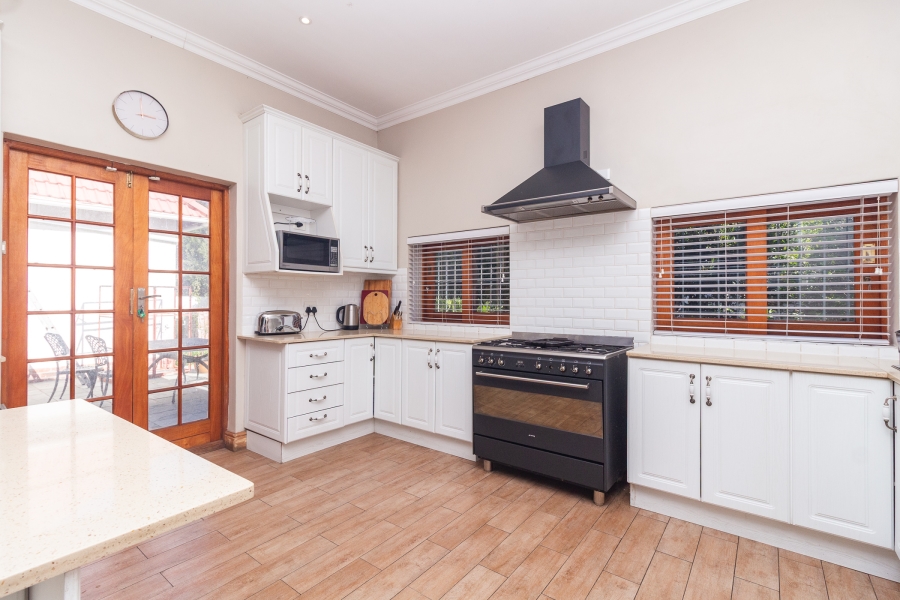 2 Bedroom Property for Sale in Pinelands Western Cape